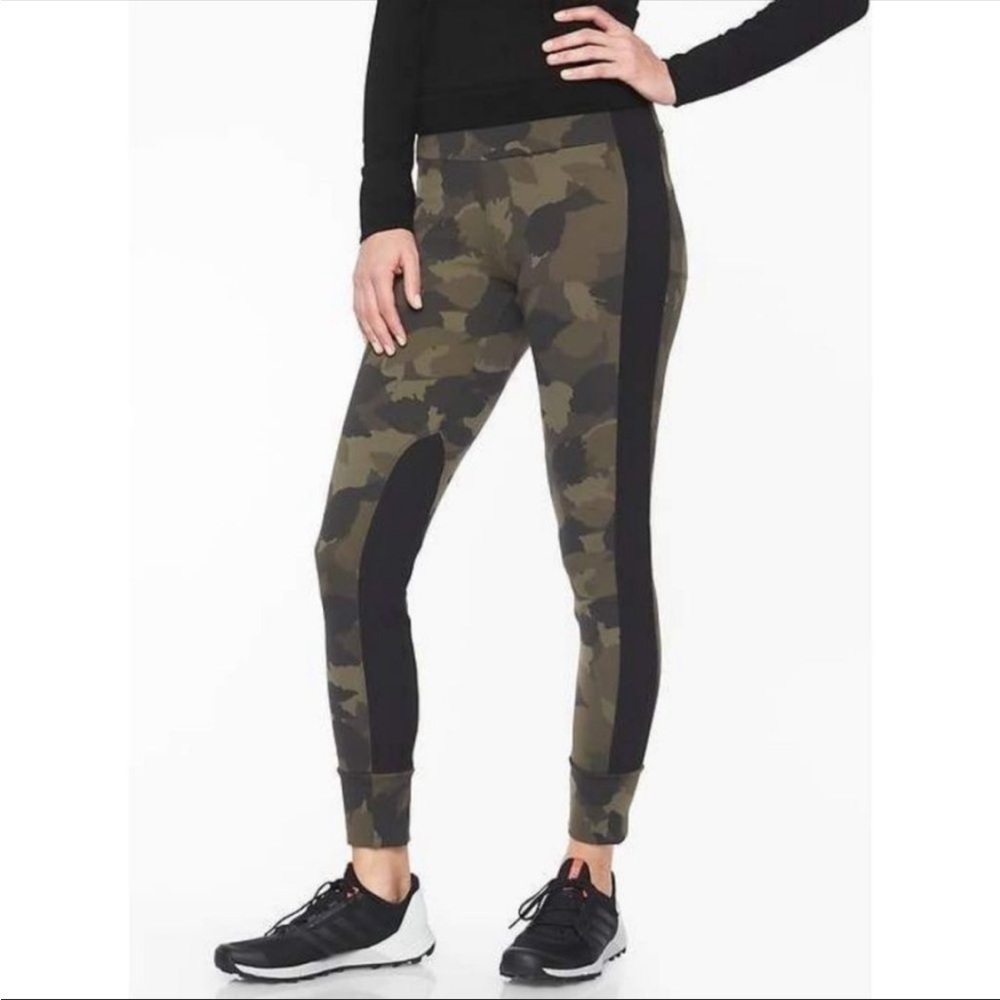 Athleta Essex Camo Hybrid Jogger Tight Legging Black Green  Medium